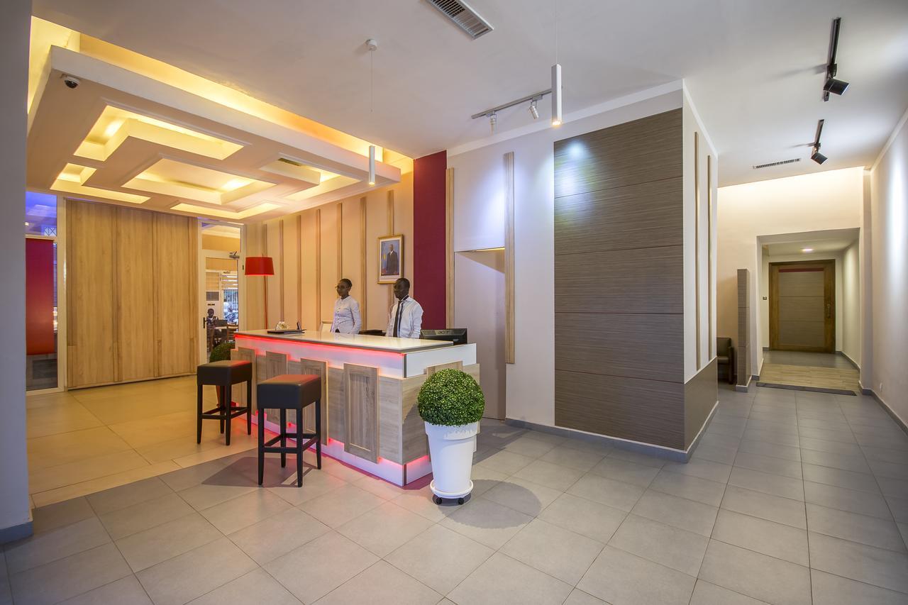 莱昂酒店 金沙萨 外观 照片